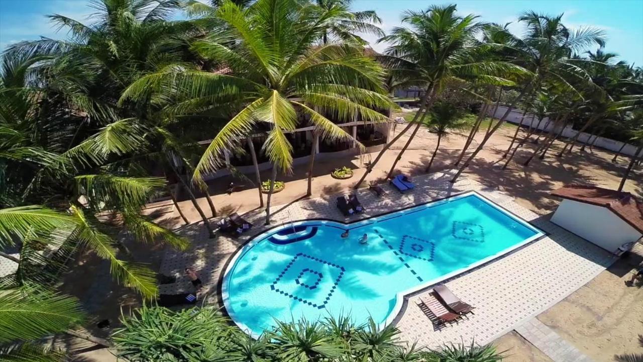Whispering Palms Hotel Bentota Ngoại thất bức ảnh