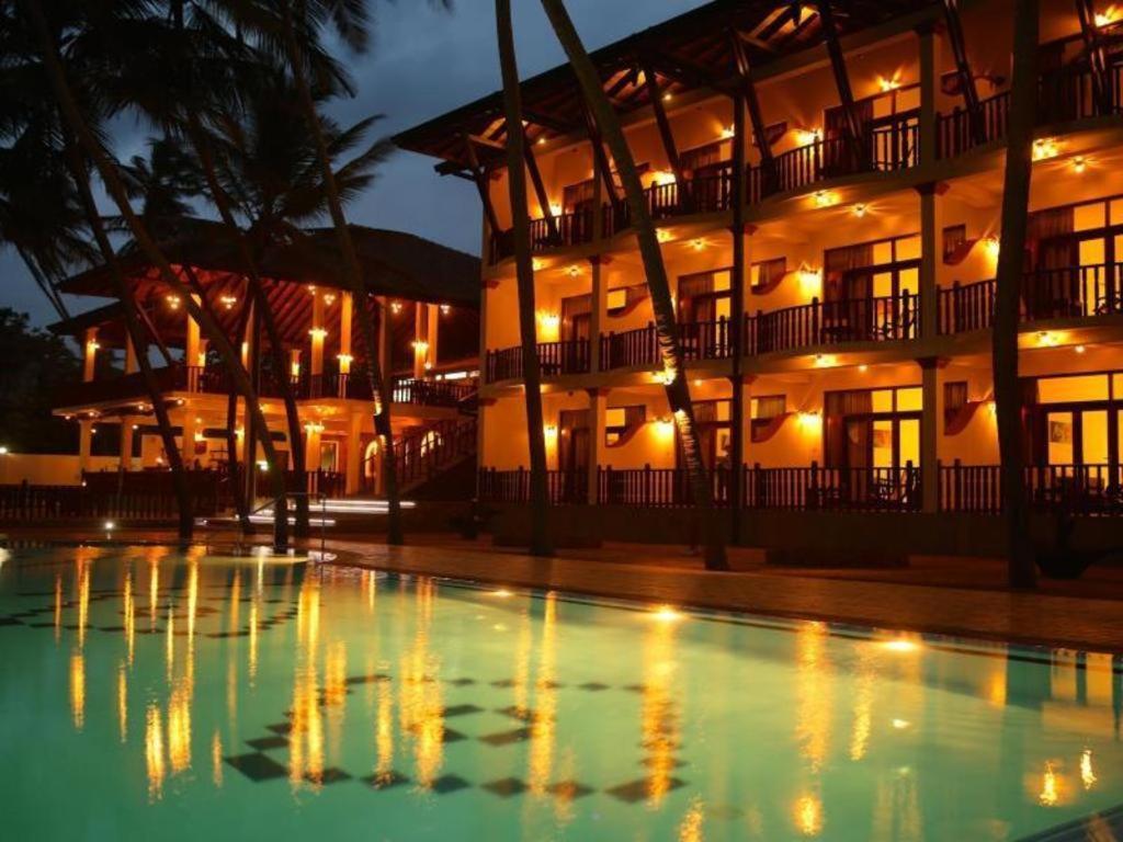 Whispering Palms Hotel Bentota Ngoại thất bức ảnh