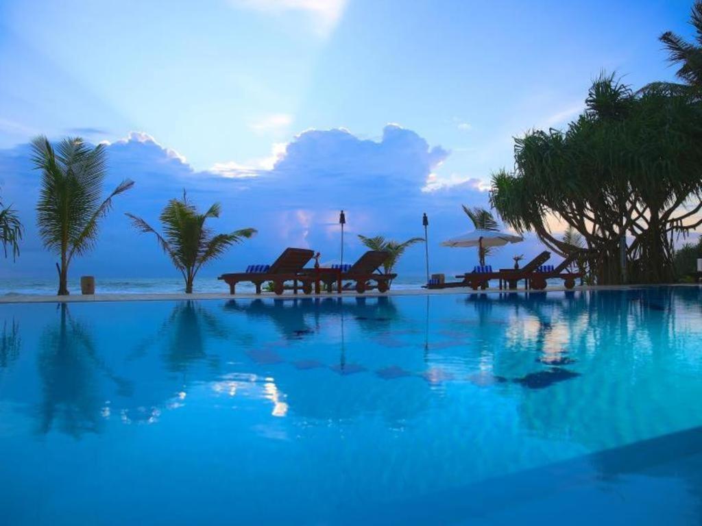 Whispering Palms Hotel Bentota Ngoại thất bức ảnh