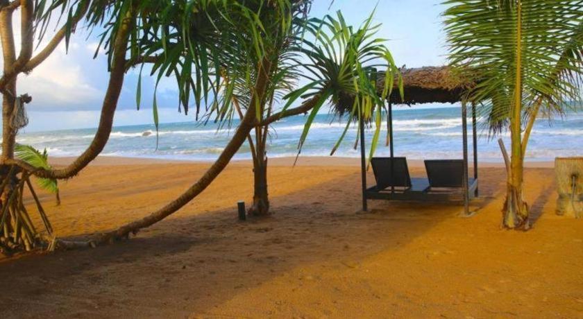 Whispering Palms Hotel Bentota Ngoại thất bức ảnh