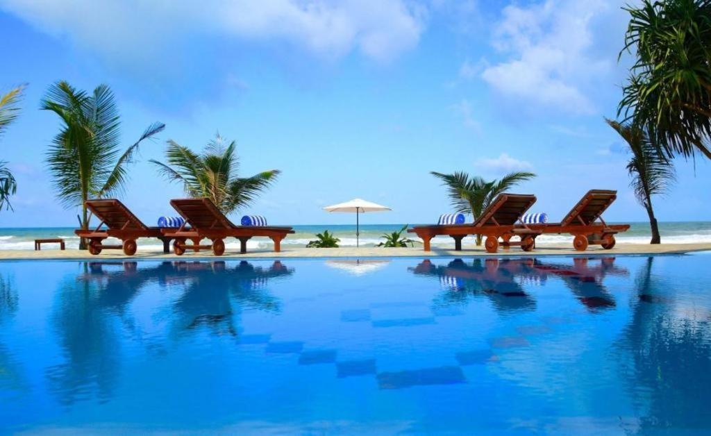 Whispering Palms Hotel Bentota Ngoại thất bức ảnh