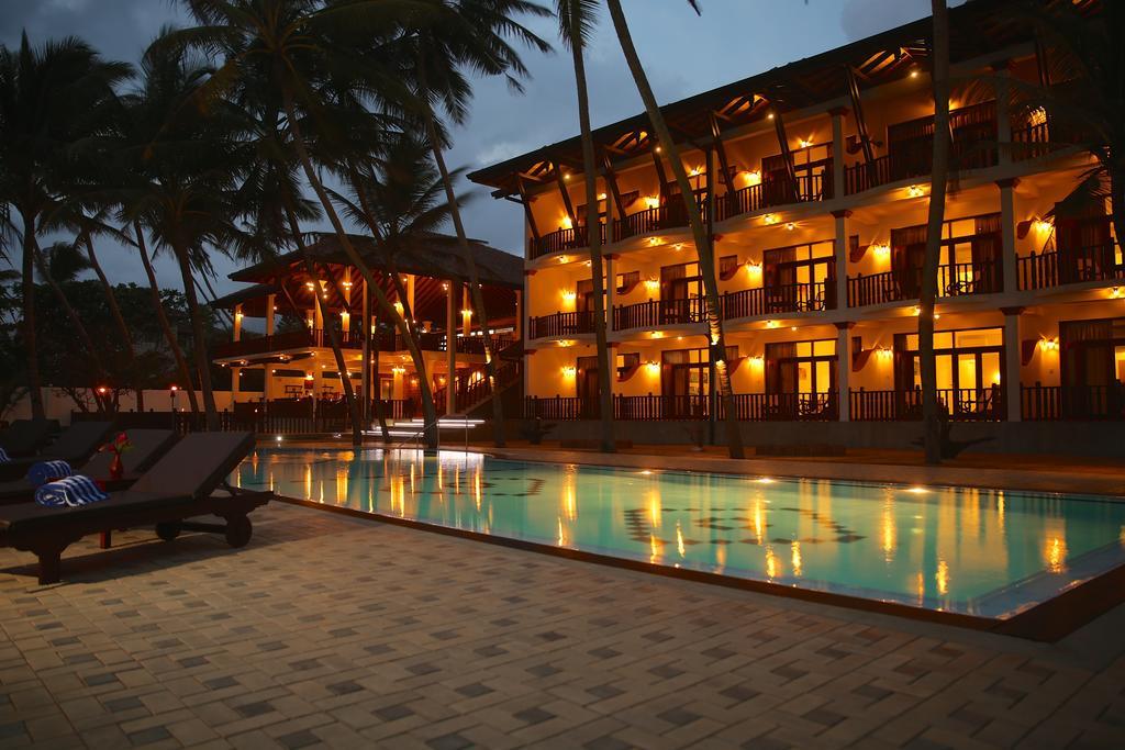 Whispering Palms Hotel Bentota Ngoại thất bức ảnh