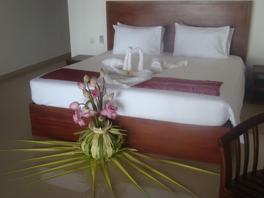 Whispering Palms Hotel Bentota Ngoại thất bức ảnh