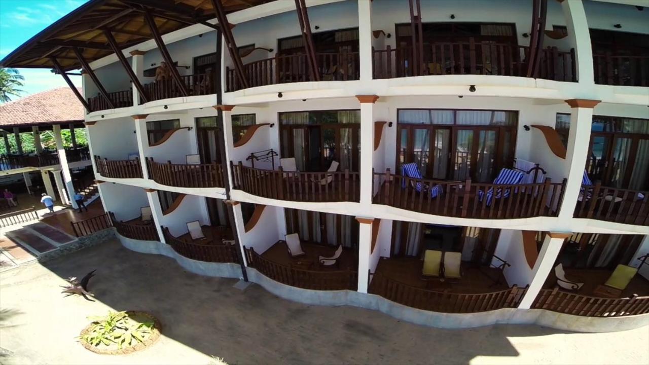 Whispering Palms Hotel Bentota Ngoại thất bức ảnh