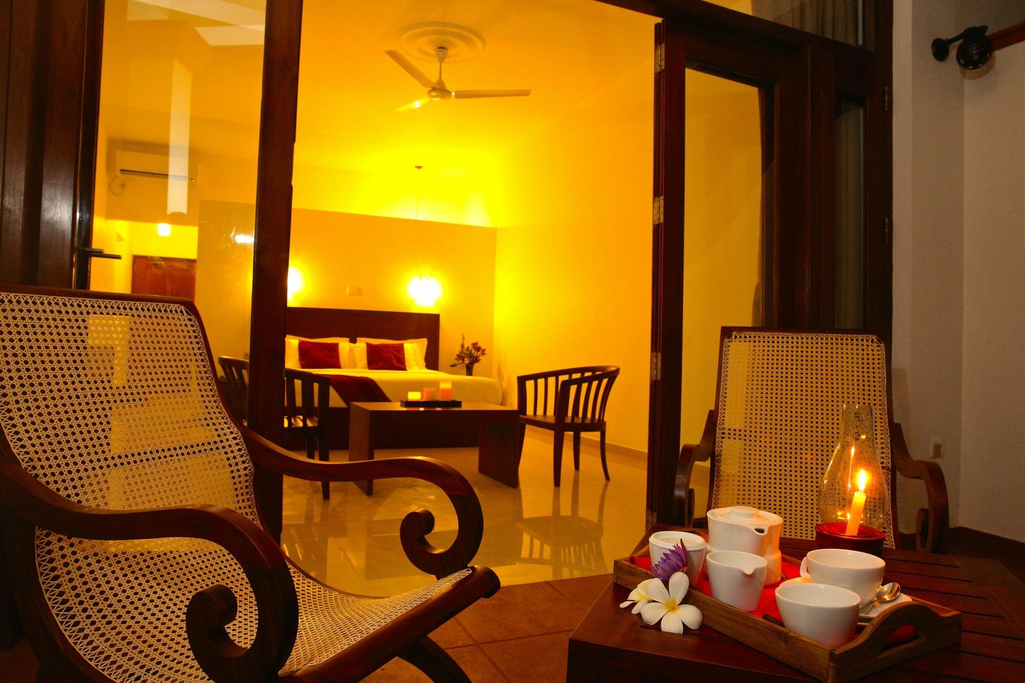 Whispering Palms Hotel Bentota Ngoại thất bức ảnh